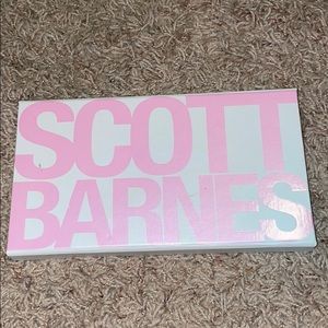 Scott Barnes blush palette.